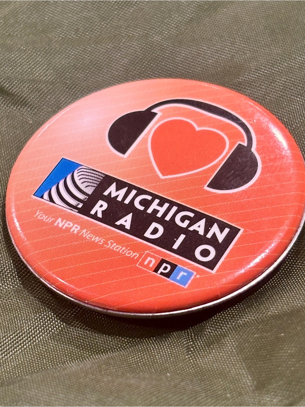 Michigan Radio Heart Headphones Button - Orange